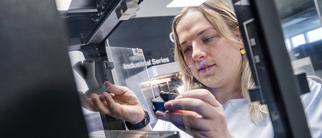 Janni på 3D-print uddannelsen printer næsten alt