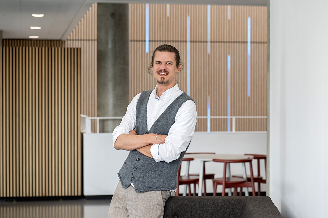 Portrætfoto af Morten Bæk